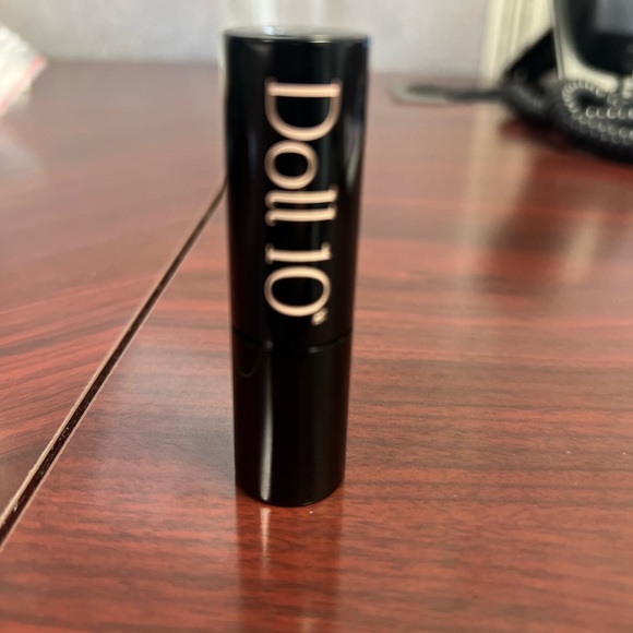 Doll 10 DOLL VAULT LIP ROUGE LIPSTICK NEW: retails $24.00 - Picture 2 of 7